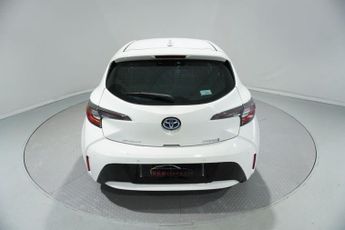 TOYOTA COROLLA 1.8 VVT-h GPF Icon Tech Hatchback 5dr Petrol Hybrid CVT Euro 6 (