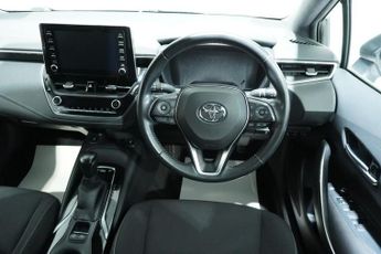 TOYOTA COROLLA 1.8 VVT-h GPF Icon Tech Hatchback 5dr Petrol Hybrid CVT Euro 6 (