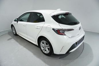 TOYOTA COROLLA 1.8 VVT-h GPF Icon Tech Hatchback 5dr Petrol Hybrid CVT Euro 6 (