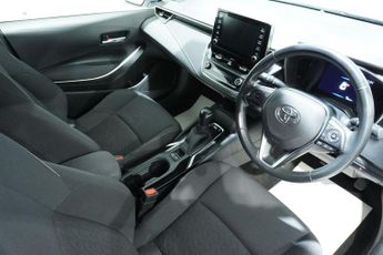 TOYOTA COROLLA 1.8 VVT-h GPF Icon Tech Hatchback 5dr Petrol Hybrid CVT Euro 6 (