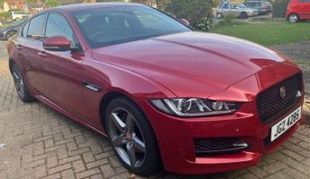 JAGUAR XE 2.0d R-Sport Saloon 4dr Diesel Auto AWD Euro 6 (s/s) (240 ps)