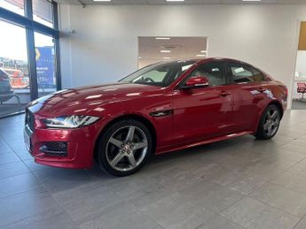 JAGUAR XE 2.0d R-Sport Saloon 4dr Diesel Auto AWD Euro 6 (s/s) (240 ps)
