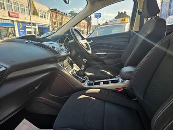 FORD KUGA 1.5T EcoBoost GPF Zetec SUV 5dr Petrol Manual Euro 6 (s/s) (120 