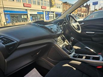 FORD KUGA 1.5T EcoBoost GPF Zetec SUV 5dr Petrol Manual Euro 6 (s/s) (120 