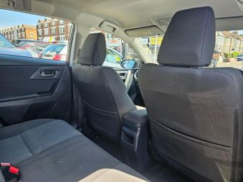 TOYOTA AURIS 1.6 V-Matic Icon Hatchback 5dr Petrol Manual Euro 5 (132 ps)