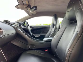 ASTON MARTIN VANQUISH 5.9 Vanquish V12 2+2 Auto 2dr