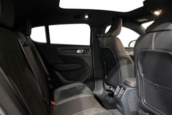 VOLVO C40 Twin Recharge 78kWh Pro SUV 5dr Electric Auto AWD (408 ps) Touch