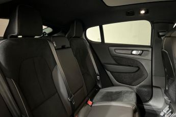 VOLVO C40 Twin Recharge 78kWh Pro SUV 5dr Electric Auto AWD (408 ps) Touch