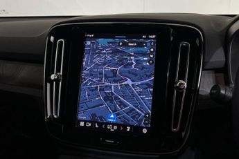 VOLVO C40 Twin Recharge 78kWh Pro SUV 5dr Electric Auto AWD (408 ps) Touch