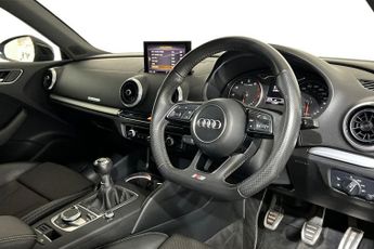 AUDI A3 1.5 TFSI CoD Black Edition Sportback 5dr Petrol Manual Euro 6 (s