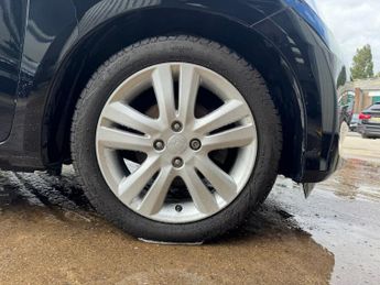 HONDA JAZZ 1.4 i-VTEC ES Plus Hatchback 5dr Petrol CVT Euro 5 (99 ps)