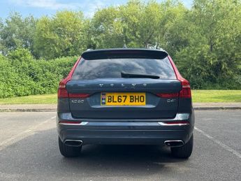 VOLVO XC60 2.0 D4 Momentum Pro SUV 5dr Diesel Auto AWD Euro 6 (s/s) (190 ps
