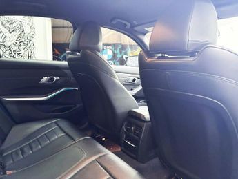 BMW 3 SERIES 2.0 330e 12kWh M Sport Saloon 4dr Petrol Plug-in Hybrid Auto Eur