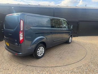 FORD TRANSIT CUSTOM 2.0 300 EcoBlue Limited Crew Van Double Cab 5dr Diesel Auto L2 H