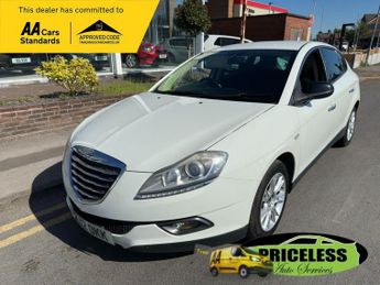 Chrysler Delta 1.6 M-Jet SE Hatchback 5dr Diesel Manual Euro 5 (120 bhp)
