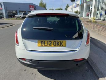 CHRYSLER DELTA 1.6 M-Jet SE Hatchback 5dr Diesel Manual Euro 5 (120 bhp)