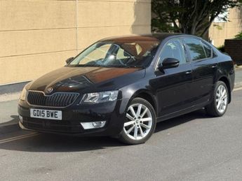 Skoda Octavia 2.0 TDI Elegance Hatchback 5dr Diesel Manual Euro 5 (s/s) (150 p