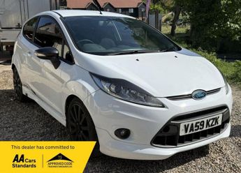Ford Fiesta 1.6 Zetec S Hatchback 3dr Petrol Manual (139 g/km, 118 bhp)