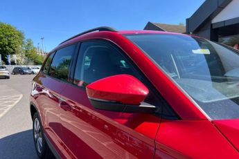 SKODA KAROQ 1.0 TSI SE Drive SUV 5dr Petrol Manual Euro 6 (s/s) (110 ps) DAB