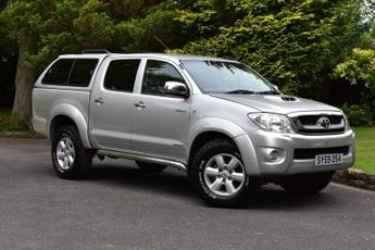 Toyota Hi Lux 3.0 D-4D Invincible Pickup 4dr Diesel Manual 4WD (279 g/km, 171 
