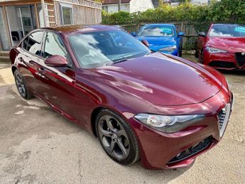 Alfa Romeo Giulia 2.2 TD Speciale Saloon 4dr Diesel Auto Euro 6 (s/s) (180 ps)