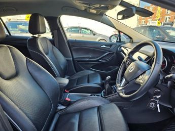VAUXHALL ASTRA 1.4i Turbo Elite Nav Hatchback 5dr Petrol Manual Euro 6 (150 ps)