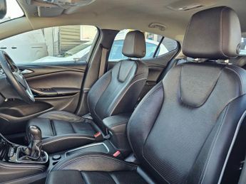 VAUXHALL ASTRA 1.4i Turbo Elite Nav Hatchback 5dr Petrol Manual Euro 6 (150 ps)