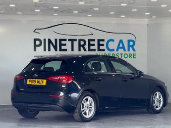 MERCEDES-BENZ A-CLASS 1.3 A180 SE Hatchback 5dr Petrol Manual Euro 6 (s/s) (136 ps)
