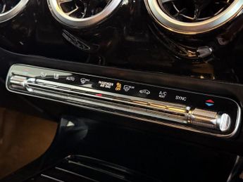 MERCEDES-BENZ A-CLASS 1.5 A180d Sport Hatchback 5dr Diesel 7G-DCT Euro 6 (s/s) (116 ps