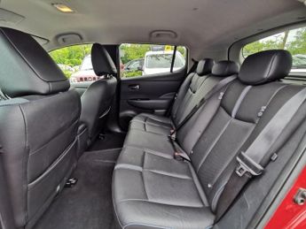 NISSAN LEAF 40kWh Tekna Hatchback 5dr Electric Auto (150 ps)