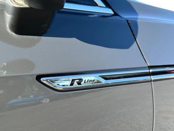 VOLKSWAGEN ARTEON 2.0 TSI R-Line Fastback 5dr Petrol DSG Euro 6 (s/s) (190 ps)