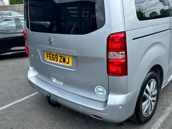 PEUGEOT TRAVELLER 2.0 BlueHDi Allure Standard MPV 5dr Diesel EAT8 MWB Euro 6 (s/s)