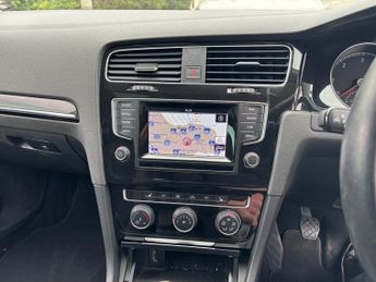 VOLKSWAGEN GOLF 2.0 TDI BlueMotion Tech GT Estate 5dr Diesel Manual Euro 5 (s/s)