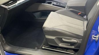 SKODA ENYAQ 62kWh 60 SUV 5dr Electric Auto (DC120kW) (179 ps)