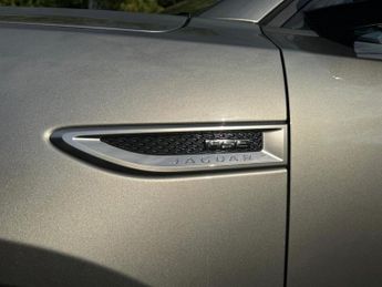 JAGUAR E-PACE 2.0 D240 R-Dynamic HSE SUV 5dr Diesel Auto AWD Euro 6 (s/s) (240
