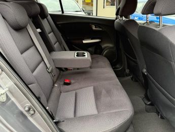 HONDA INSIGHT 1.3h IMA ES-T Hatchback 5dr Petrol Hybrid CVT Euro 5 (102 ps)