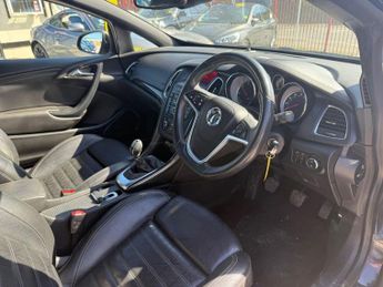 VAUXHALL CASCADA 2.0 CDTi Elite Convertible 2dr Diesel Manual Euro 5 (s/s) (165 p