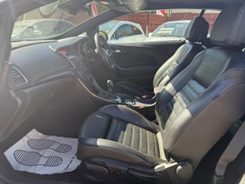 VAUXHALL CASCADA 2.0 CDTi Elite Convertible 2dr Diesel Manual Euro 5 (s/s) (165 p