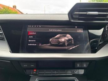 AUDI A3 1.0 TFSI 30 S line Sportback 5dr Petrol S Tronic Euro 6 (s/s) (1