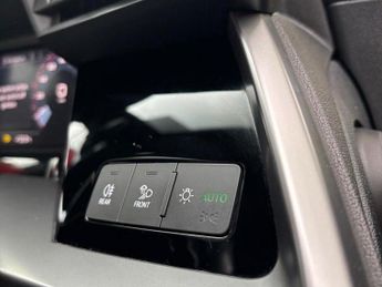 AUDI A3 1.0 TFSI 30 S line Sportback 5dr Petrol S Tronic Euro 6 (s/s) (1