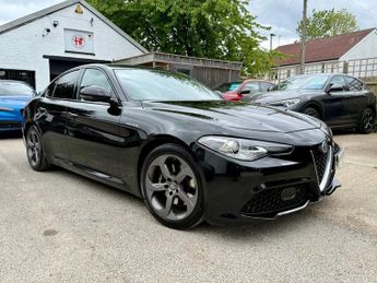 Alfa Romeo Giulia 2.0T Veloce Saloon 4dr Petrol Auto Euro 6 (s/s) (280 ps)