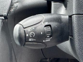 PEUGEOT 5008 1.6 BlueHDi Allure MPV 5dr Diesel ETG Euro 6 (s/s) (120 ps)