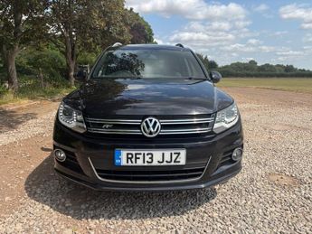 VOLKSWAGEN TIGUAN 2.0 TDI BlueMotion Tech R-Line SUV 5dr Diesel DSG 4WD Euro 5 (s/
