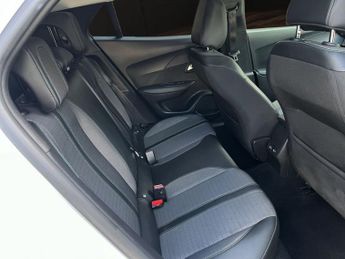 PEUGEOT 2008 1.2 PureTech Allure Premium SUV 5dr Petrol EAT Euro 6 (s/s) (130
