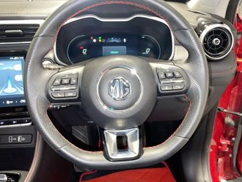 MG MG ZS 72.6kWh Trophy Connect Long Range SUV 5dr Electric Auto (156 ps)