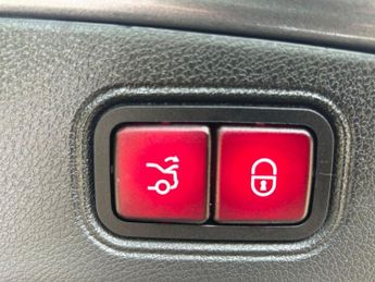 MERCEDES-BENZ E-CLASS 2.0 E300 AMG Line (Premium Plus) Coupe 2dr Petrol G-Tronic+ Euro