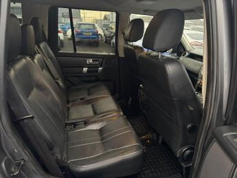 LAND ROVER DISCOVERY 4 3.0 SD V6 SE Tech SUV 5dr Diesel Auto 4WD Euro 6 (s/s) (256 bhp)