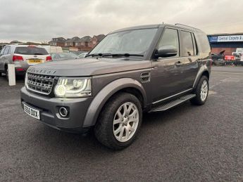 LAND ROVER DISCOVERY 4 3.0 SD V6 SE Tech SUV 5dr Diesel Auto 4WD Euro 6 (s/s) (256 bhp)