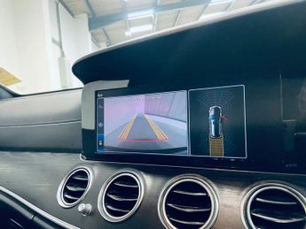 MERCEDES-BENZ E-CLASS 2.0 E220d AMG Line (Premium) Estate 5dr Diesel G-Tronic+ Euro 6 