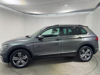 VOLKSWAGEN TIGUAN 2.0 TSI SEL SUV 5dr Petrol DSG 4Motion Euro 6 (s/s) (180 ps)